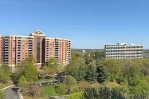 203 Yoakum Pkwy, Alexandria, VA 22304 - Photo 38