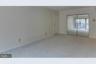 103 Skyhill Road #6, Alexandria, VA 22314 - Photo 8
