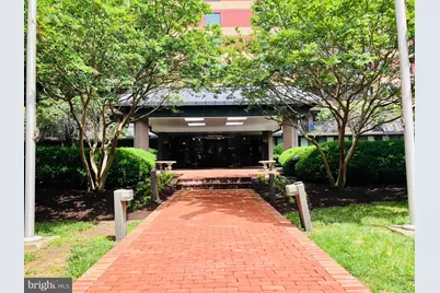 801 N Pitt Street #901, Alexandria, VA 22314 - Photo 2