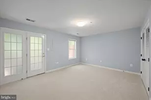411 Ashford Ln, Alexandria, VA 22304 - Photo 6
