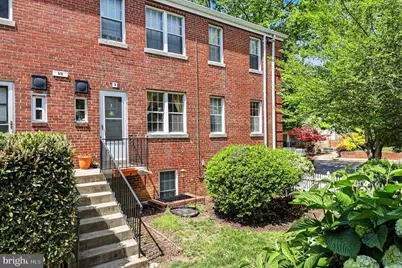 19 Auburn Court #A, Alexandria, VA 22305 - Photo 8