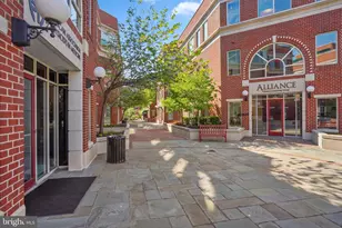 1111 Oronoco St, Alexandria, VA 22314 - Photo 32
