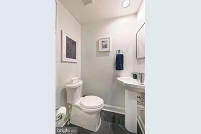 28 Alexander Street, Alexandria, VA 22314 - Photo 22