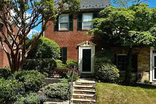 922 S St Asaph St, Alexandria, VA 22314 - Photo 2