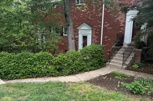 3539 Martha Custis Dr, Alexandria, VA 22302 - Photo 1