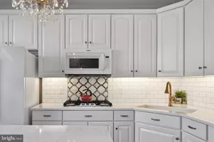 5241 Brawner Pl, Alexandria, VA 22304 - Photo 18