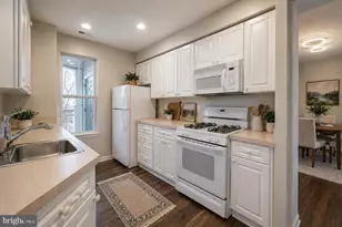 5108 Donovan Dr, Alexandria, VA 22304 - Photo 8