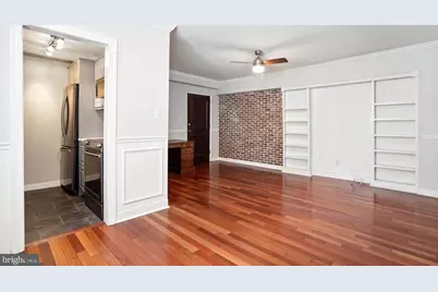 820 S Washington Street #A, Alexandria, VA 22314 - Photo 2
