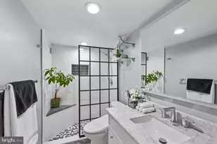 801 N Pitt St, Alexandria, VA 22314 - Photo 10