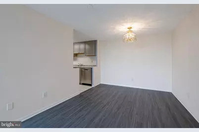 4600 Duke Street #1009, Alexandria, VA 22304 - Photo 12