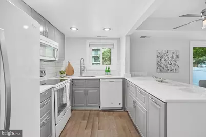 3310 S 28th Street S #102, Alexandria, VA 22302 - Photo 6