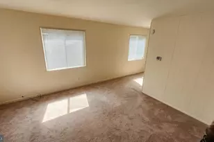 27 Hudson St, Alexandria, VA 22304 - Photo 2