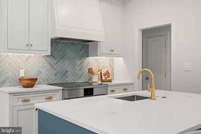 1004 Virginia Avenue, Alexandria, VA 22302 - Photo 10