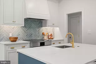 1004 Virginia Ave, Alexandria, VA 22302 - Photo 10