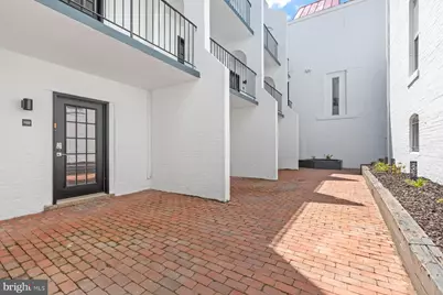 207 S Patrick Street #301, Alexandria, VA 22314 - Photo 2