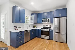 3843 Watkins Mill Dr, Alexandria, VA 22304 - Photo 12