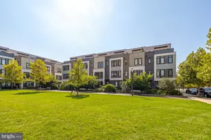 2820 Telek Pl, Alexandria, VA 22314 - Photo 4