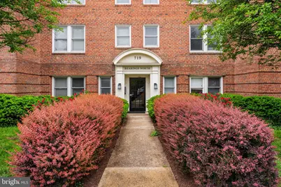 719 S Saint Asaph Street #301, Alexandria, VA 22314 - Photo 2