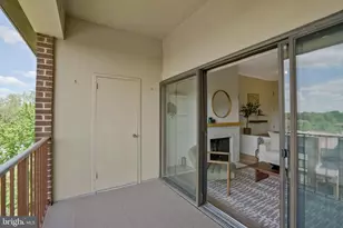 128 Roberts Ln, Alexandria, VA 22314 - Photo 32