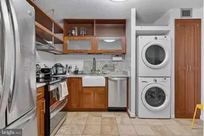 250 S Reynolds Street #302, Alexandria, VA 22304 - Photo 10