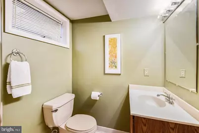 1727 Oakcrest Drive, Alexandria, VA 22302 - Photo 22