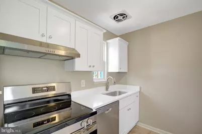 1708 W Abingdon Drive #301, Alexandria, VA 22314 - Photo 10