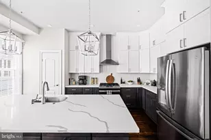714 Day Ln, Alexandria, VA 22314 - Photo 32