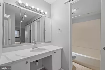 307 Yoakum Parkway #703, Alexandria, VA 22304 - Photo 22