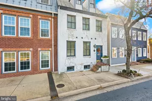 214 S Henry St, Alexandria, VA 22314 - Photo 2