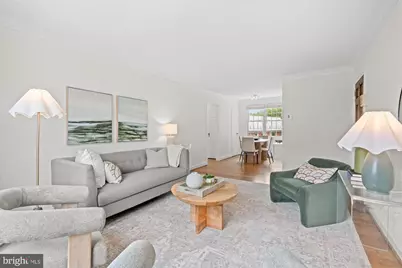 17 Auburn Court #B, Alexandria, VA 22305 - Photo 2