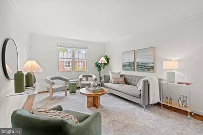 17 Auburn Court #B, Alexandria, VA 22305 - Photo 4