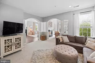 5090 Donovan Dr, Alexandria, VA 22304 - Photo 8