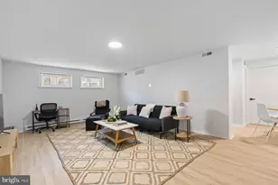 207 S Patrick St, Alexandria, VA 22314 - Photo 4
