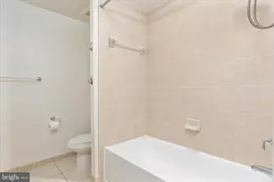 1111 Oronoco St, Alexandria, VA 22314 - Photo 20