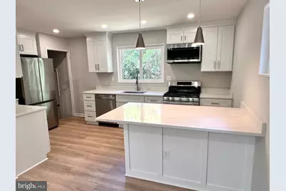322 N Gordon Street, Alexandria, VA 22304 - Photo 2