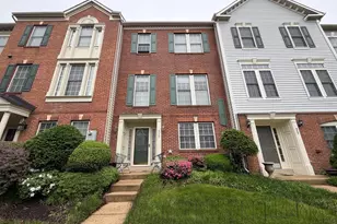939 Harrison Cir, Alexandria, VA 22304 - Photo 1