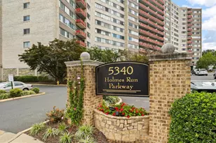 5340 Holmes Run Pkwy, Alexandria, VA 22304 - Photo 2