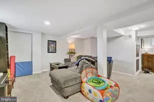 1901 Scroggins Rd, Alexandria, VA 22302 - Photo 28