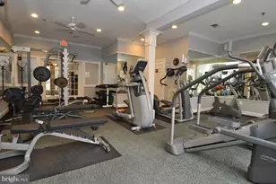 4561 Strutfield Ln, Alexandria, VA 22311 - Photo 10