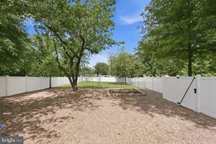 5139 Echols Ave, Alexandria, VA 22311 - Photo 16