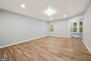 3309 Wyndham Cir, Alexandria, VA 22302 - Photo 4