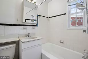 1702 W Abingdon Dr, Alexandria, VA 22314 - Photo 16