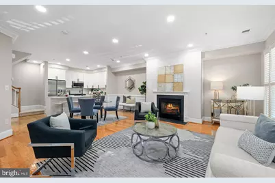 522 Royal Street N, Alexandria, VA 22314 - Photo 2