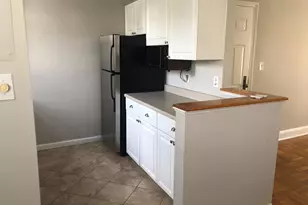 1630 W Abingdon Dr, Alexandria, VA 22314 - Photo 4