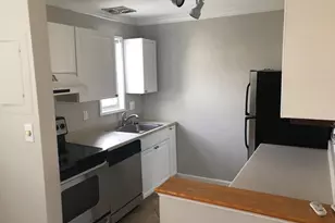 1630 W Abingdon Dr, Alexandria, VA 22314 - Photo 2