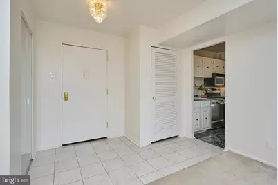5340 Holmes Run Parkway #601, Alexandria, VA 22304 - Photo 4