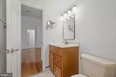 807 N Howard Street #213, Alexandria, VA 22304 - Photo 38