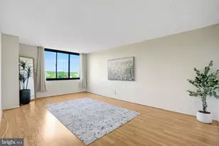 5500 Holmes Run Pkwy, Alexandria, VA 22304 - Photo 8