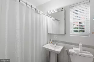 3727 Lyons Ln, Alexandria, VA 22302 - Photo 12
