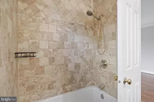 101 Roberts Ct, Alexandria, VA 22314 - Photo 22